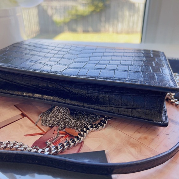 Saint Laurent Croc-Embossed Kate Crossbody Chain Wallet - Picture 3 of 7